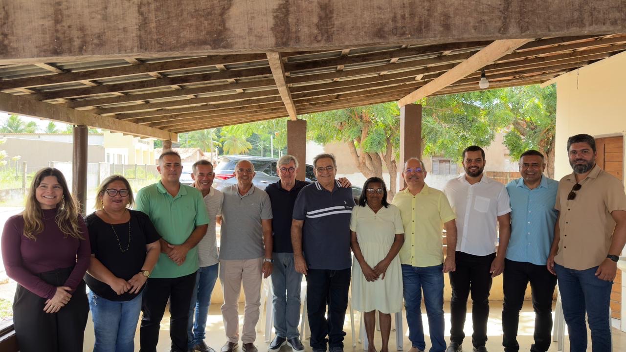 Com articulação do deputado Tomba Farias, as pré-candidaturas de Álvaro Dias e Babá recebem o apoio do prefeito e de lideranças de Arez
