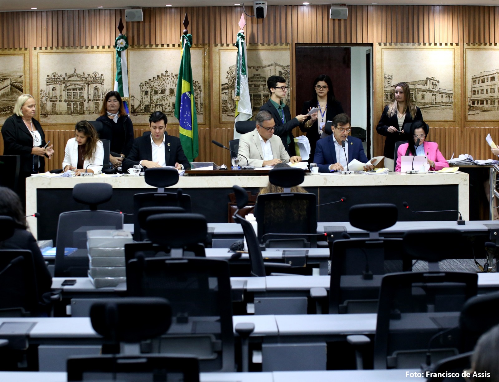 CCJ da Câmara de Natal aprova pareceres a projetos sobre consumo e proteção de crianças