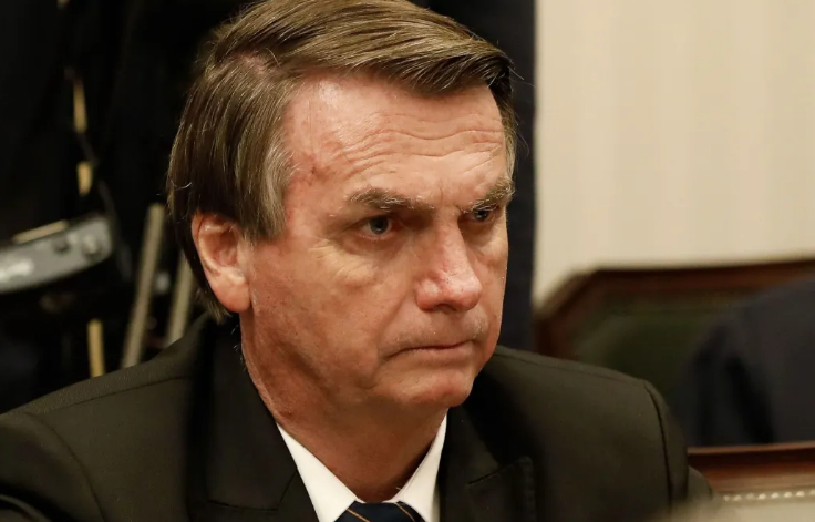 Bolsonaro está em UTI com broncopneumonia bacteriana, diz boletim médico