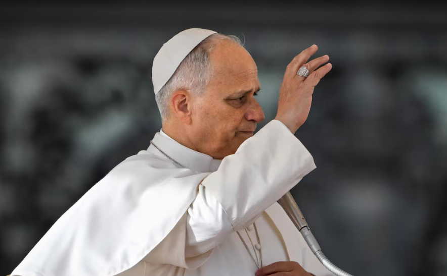 Papa Leão XIV pede cessar-fogo e diálogo para acabar com guerra no Oriente Médio