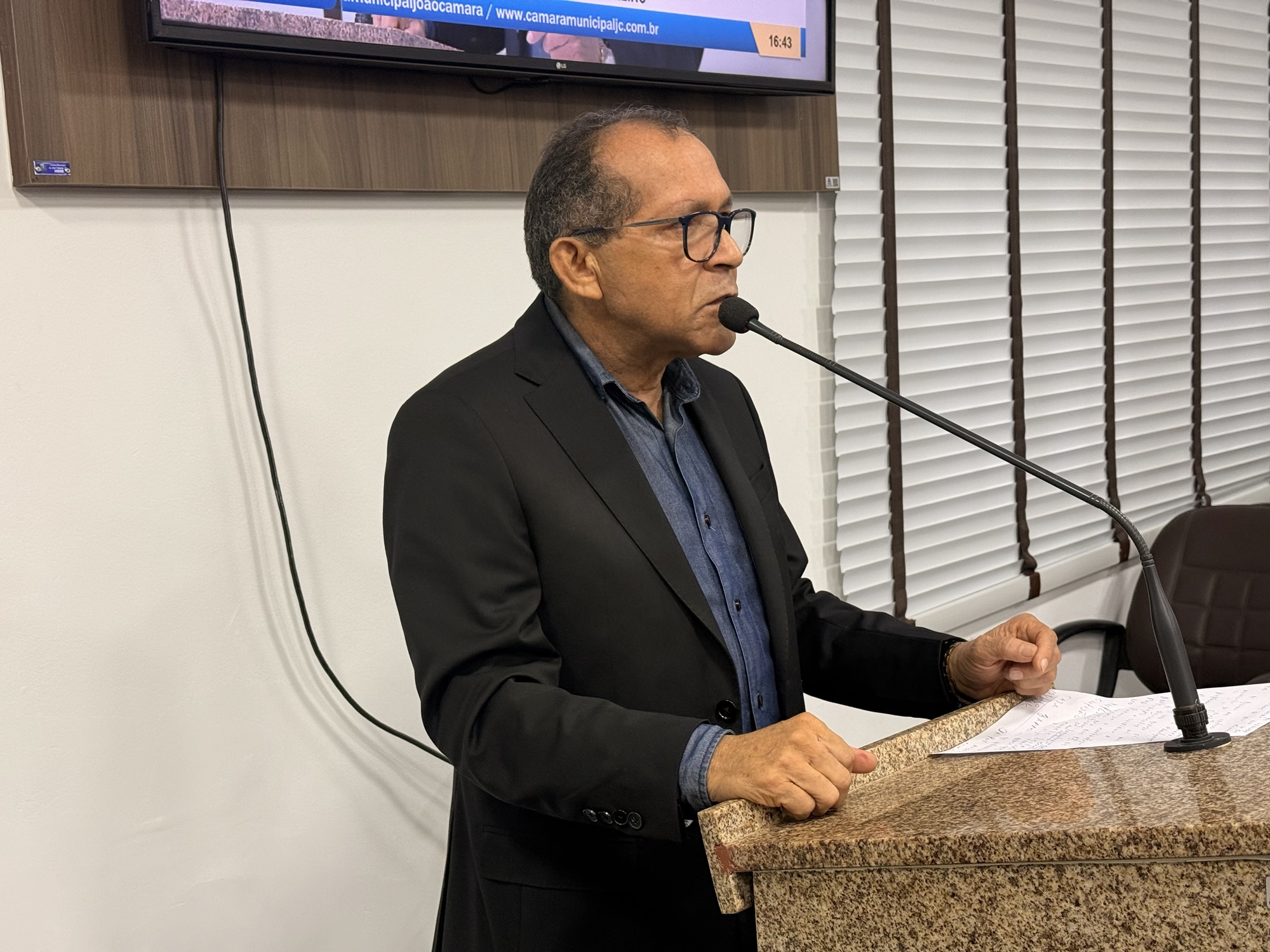 Vereador Daniel Enfermeiro propõe revisão salarial para ASG’s e músicos e indicação é aprovada por unanimidade