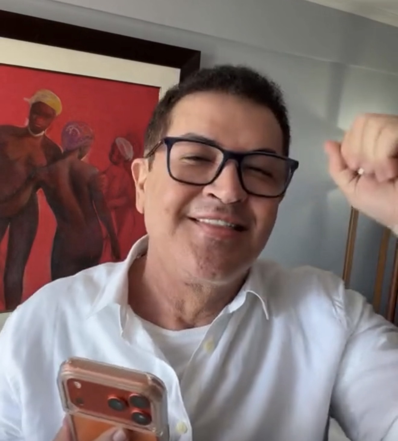 Beto Barbosa lança “hit do calote” contra Álvaro Dias: “Se ele quiser me pagar, eu aceito”