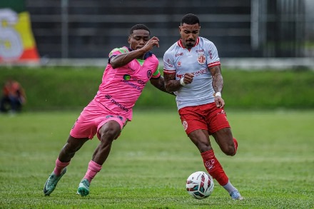 América vence Laguna com gol de atacante estreante