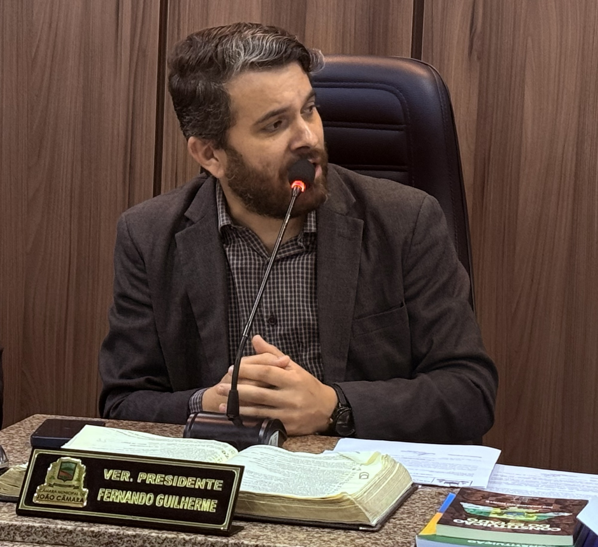 Vereador Fernando Guilherme solicita pediatra para Hospital Regional de João Câmara e requerimento é aprovado por unanimidade