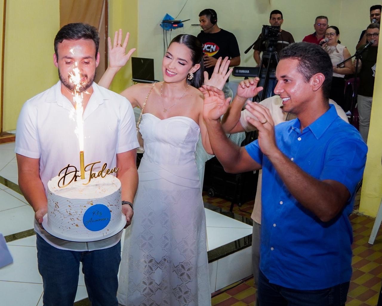 Allyson prestigia missa de aniversário do prefeito Dr. Tadeu em Caicó