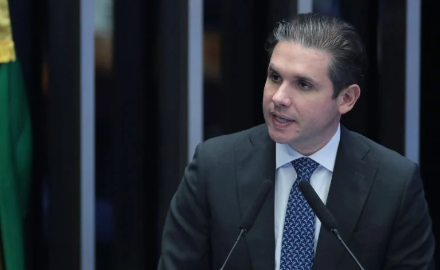 Hugo Motta convoca sessões para deliberar PEC da escala 6×1 ainda em maio