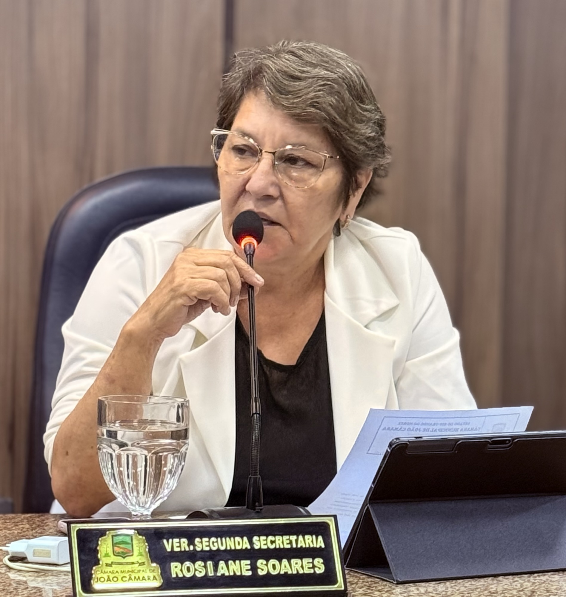 Vereadora Rosiane Soares apresenta indicação ao Governo do Estado para instalação da Unicat em João Câmara