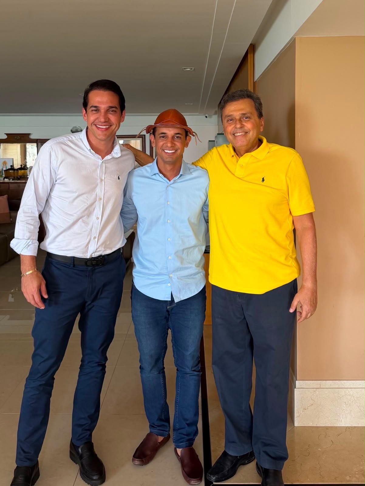 Carlos Eduardo declara apoio a Allyson Bezerra e anuncia pré-candidatura a deputado estadual pelo União Brasil