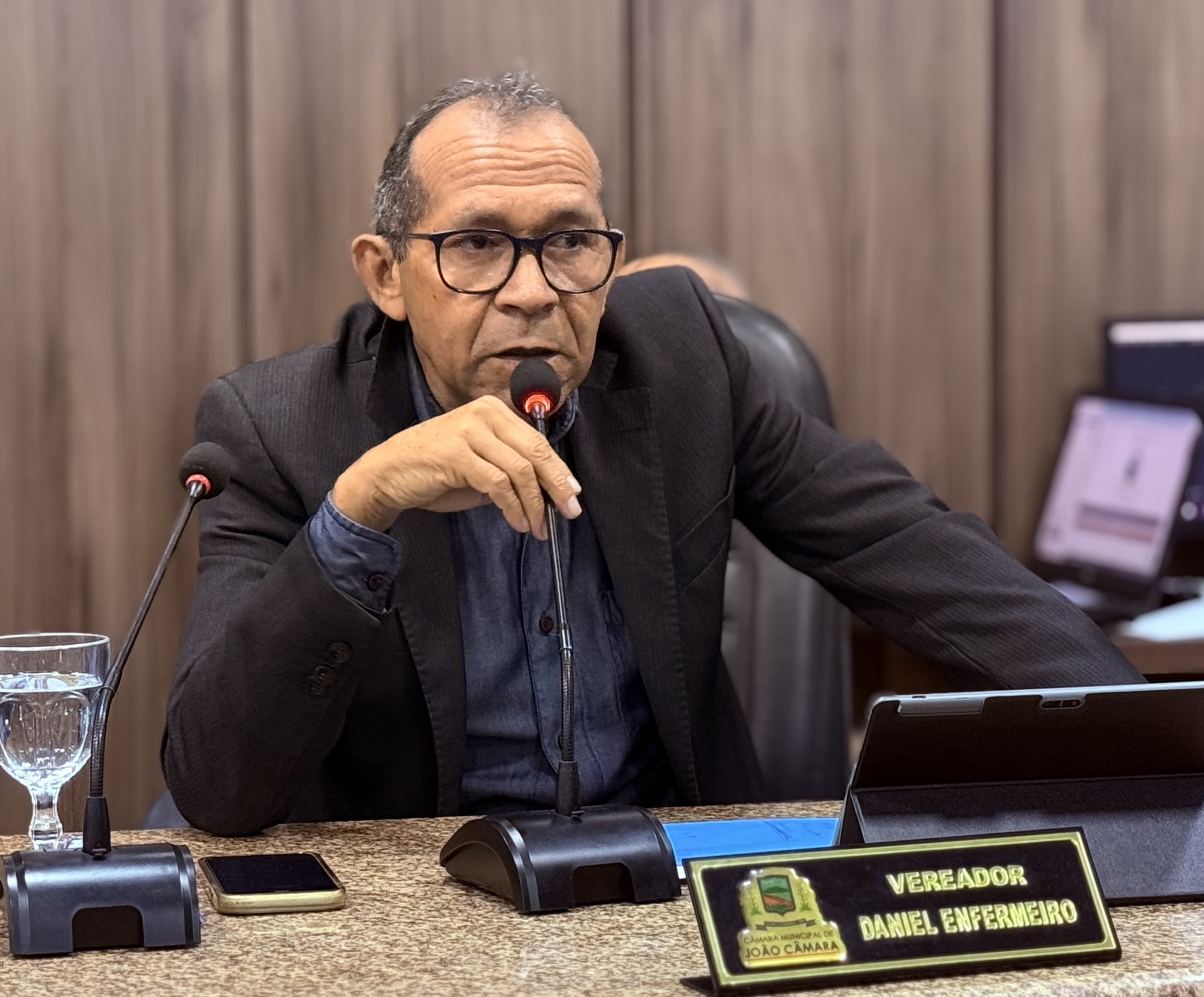 Vereador Daniel Enfermeiro apresenta indicação para aquisição de van destinada ao transporte de pacientes oncológicos