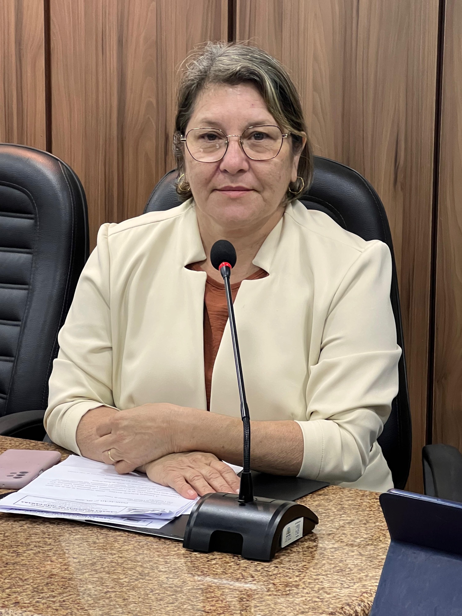 Vereadora Rosiane Soares solicita instalação de semáforo no cruzamento da Rua José Severiano da Câmara com a Rua Antônio Honorato e regularização da iluminação pública em Tubibas