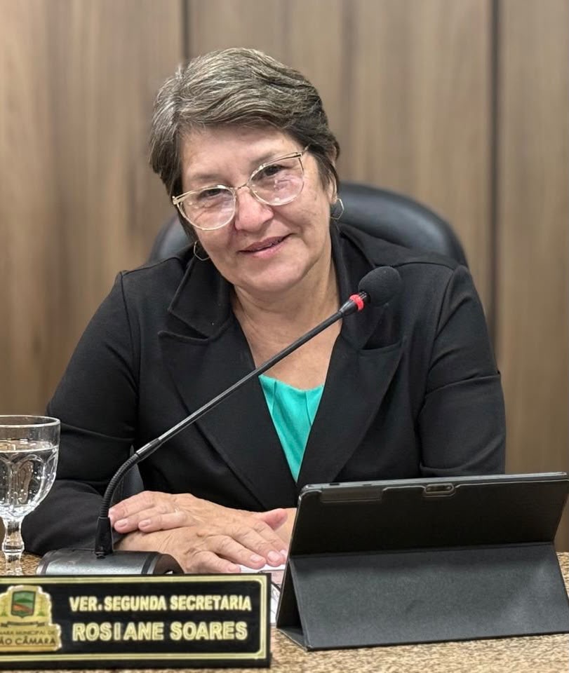 Vereadora Rosiane Soares, solicita melhorias na sinalização do Vila Verde e banheiros públicos no centro de João Câmara