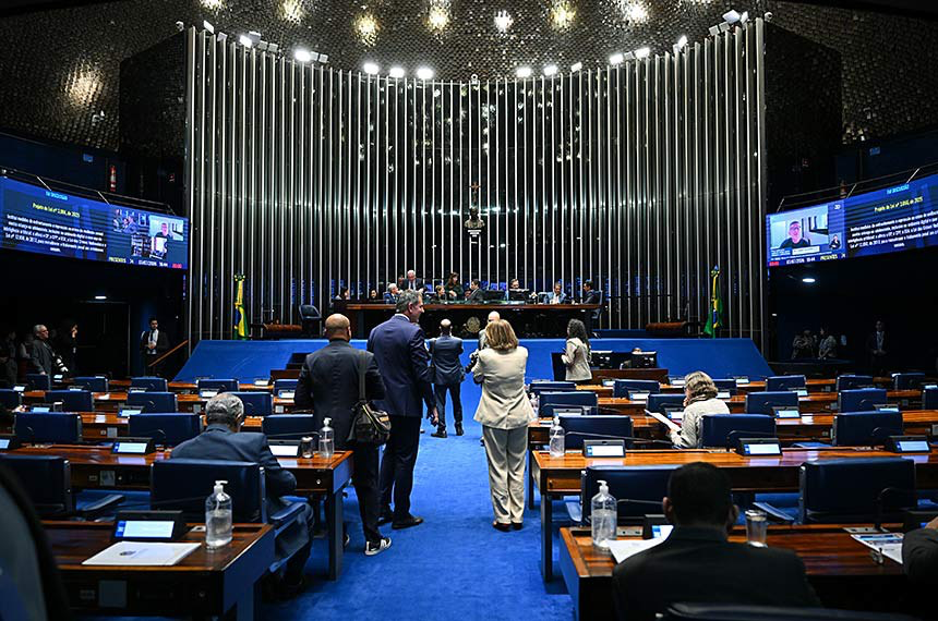 Projeto que cria ‘Pix Pensão’ é aprovado em Plenário