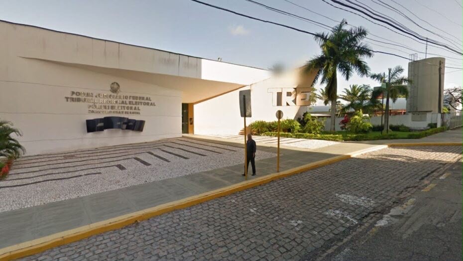 URGENTE: Pesquisa que colocou Álvaro na frente vira caso de polícia; MP manda PF abrir inquérito