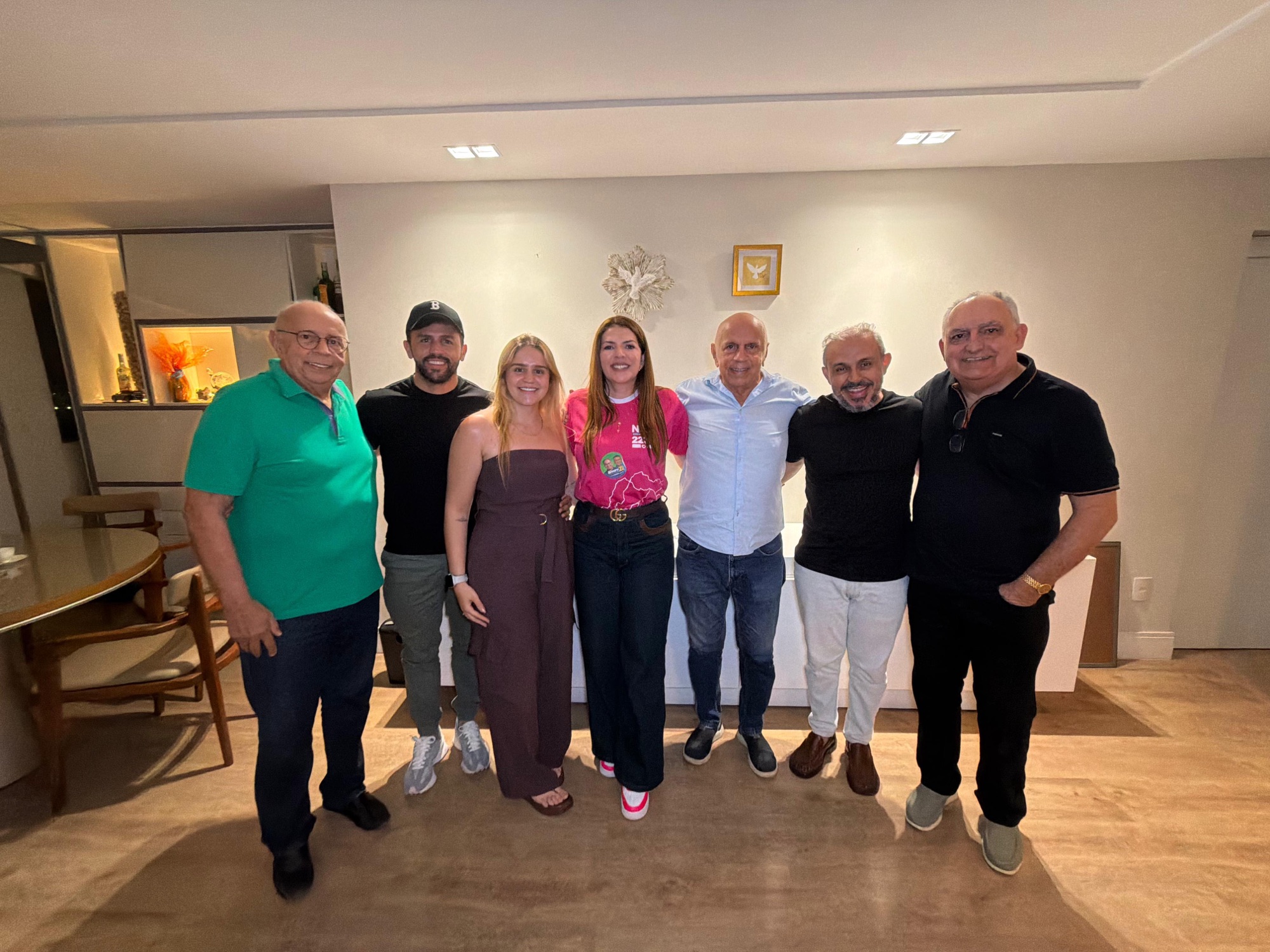 Nina Souza amplia alianças e recebe apoio de lideranças de Olho d’Água do Borges