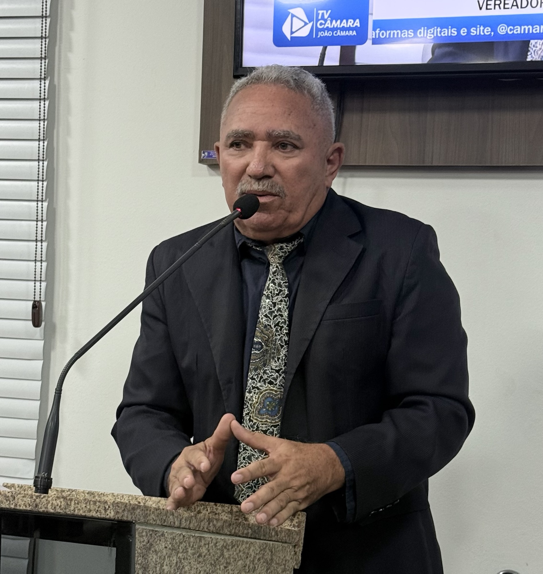 Vereador Mestre Raimundo apresenta indicações para ampliar saneamento e Arenas Esportivas em João Câmara/RN