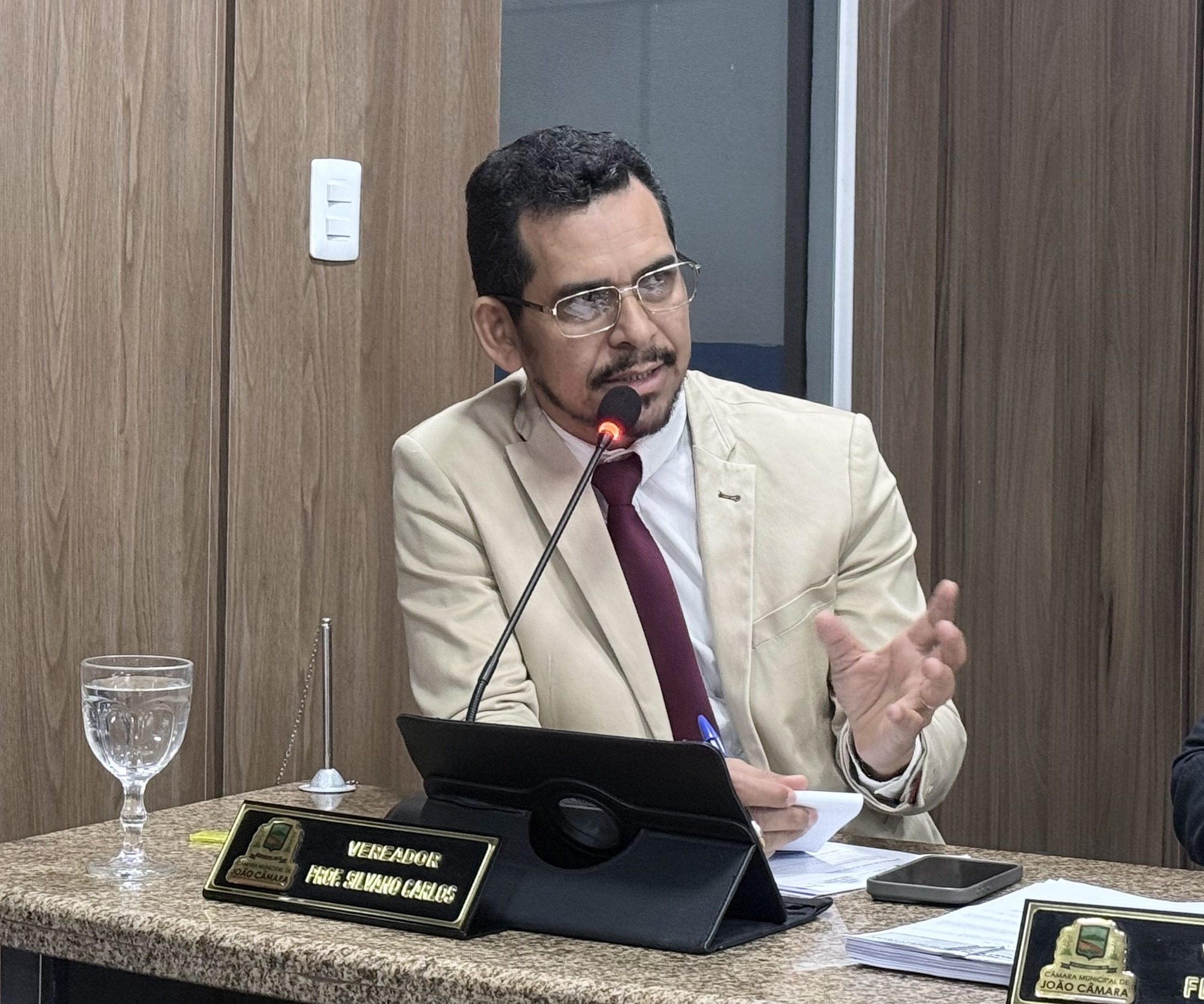 Professor Silvano cobra novo programa de aposentadoria incentivada em João Câmara/RN