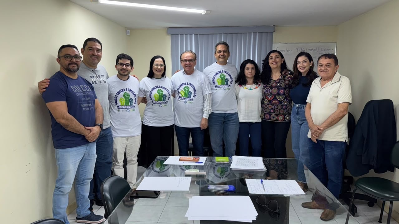 Em reunião com médicos, Camila tem trabalho reconhecido e recebe apoio para chegar à Assembleia Legislativa