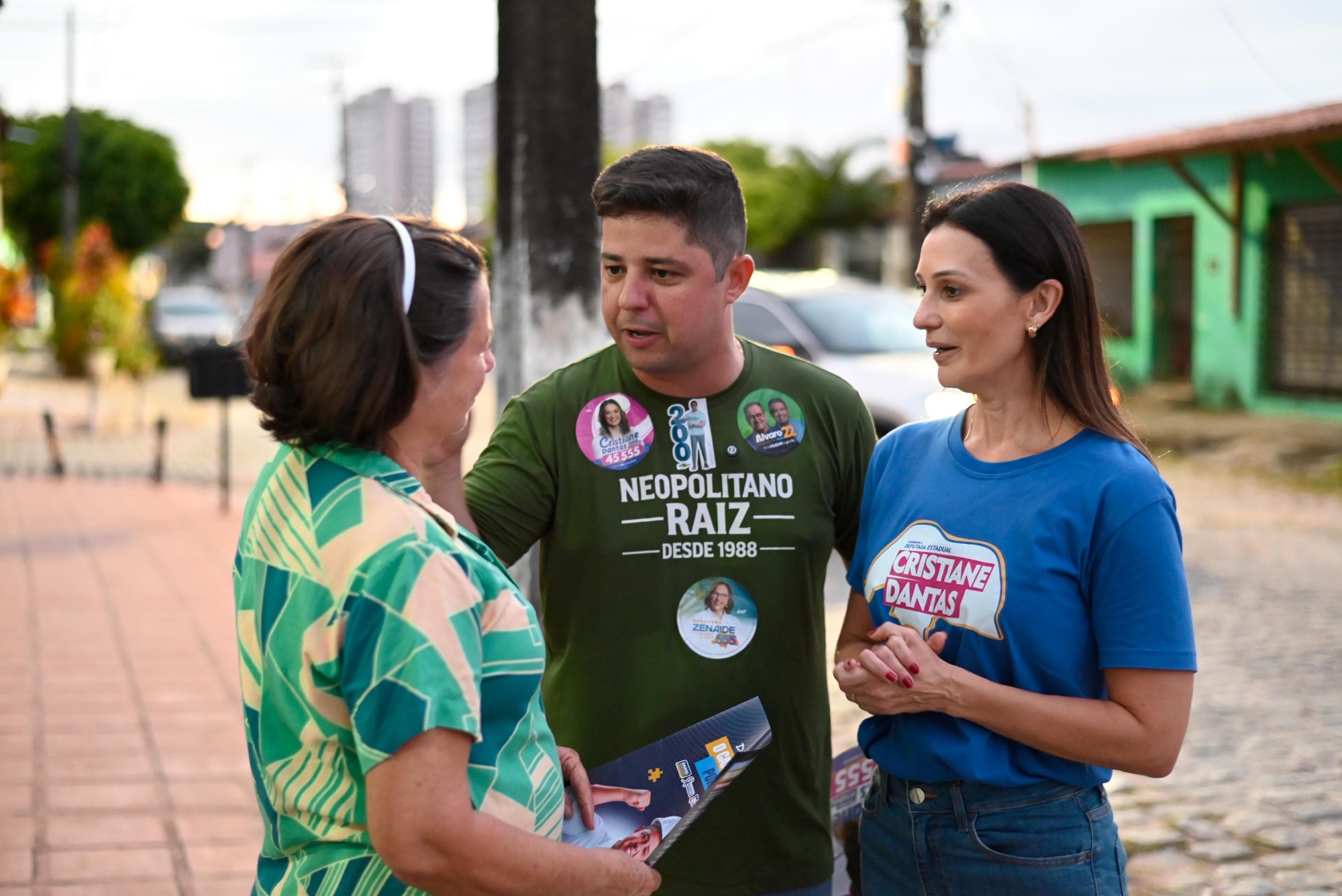 Daniel Santiago faz grande caminhada por Neópolis e apresenta candidatos para 2026