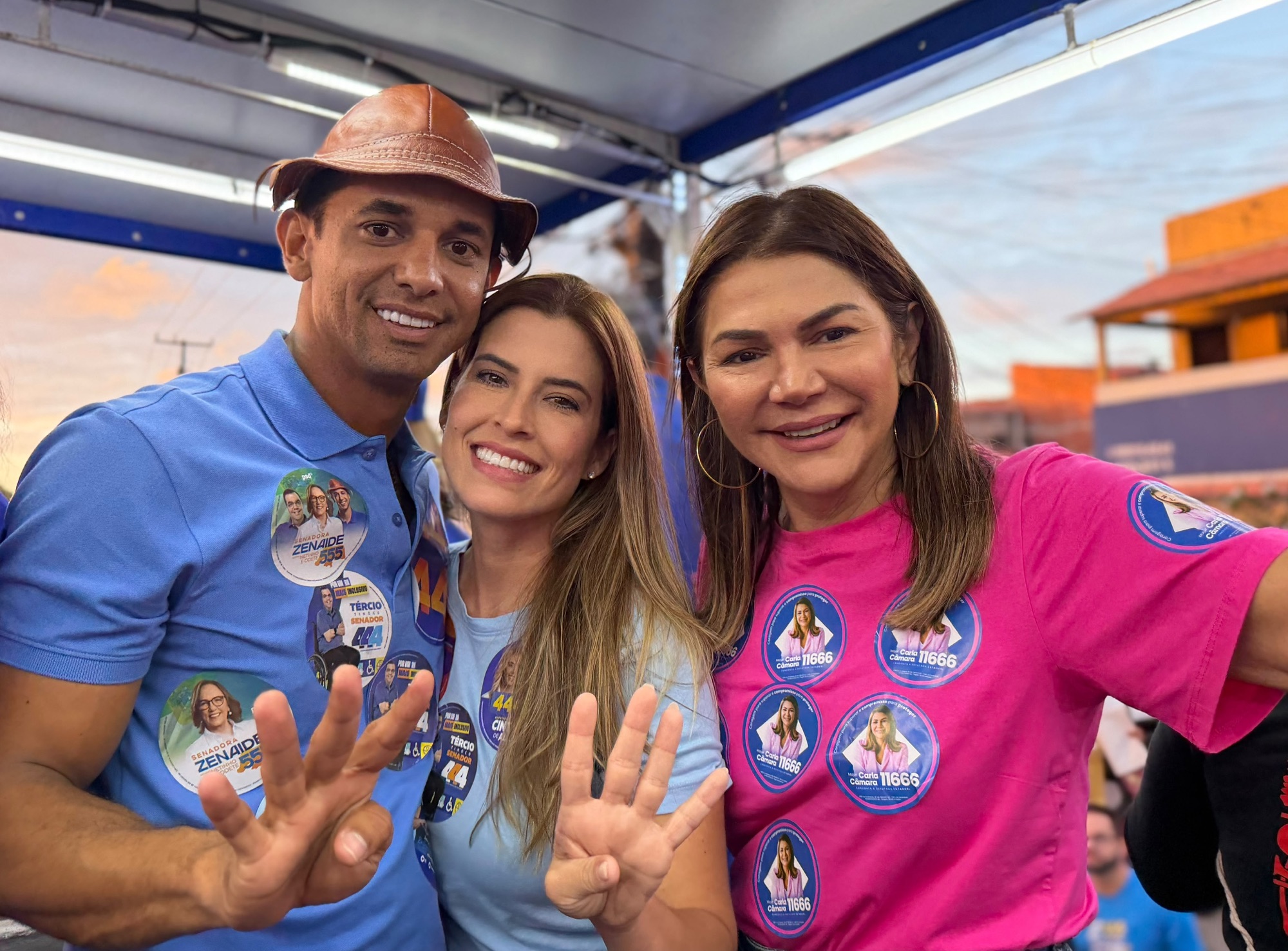 Major Carla Câmara participa da Caravana do Azulão com Allyson Bezerra e Leila Maia na Zona Norte de Natal
