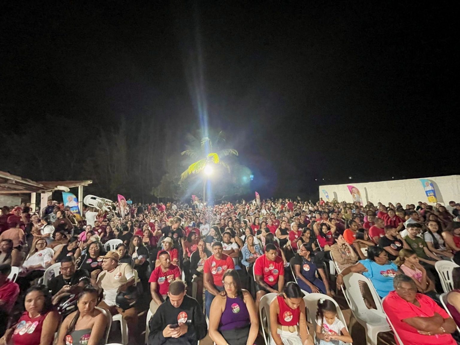 Encontro com amigos de Aize reúne multidão e marca um dos maiores momentos políticos de João Câmara