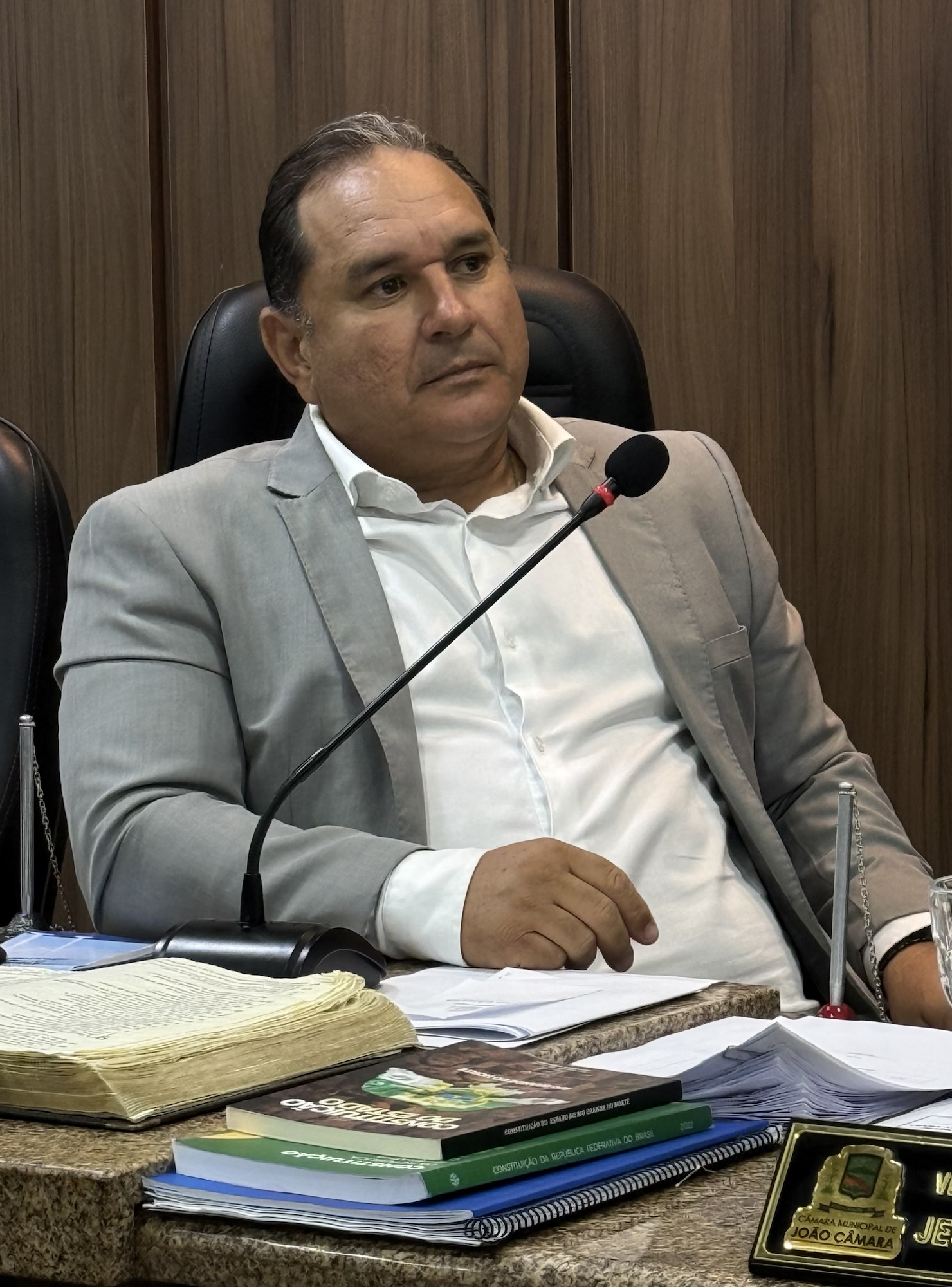Vereador Hênio Silva tem requerimento aprovado para recuperação da pavimentação do Conjunto Jardim das Margaridas