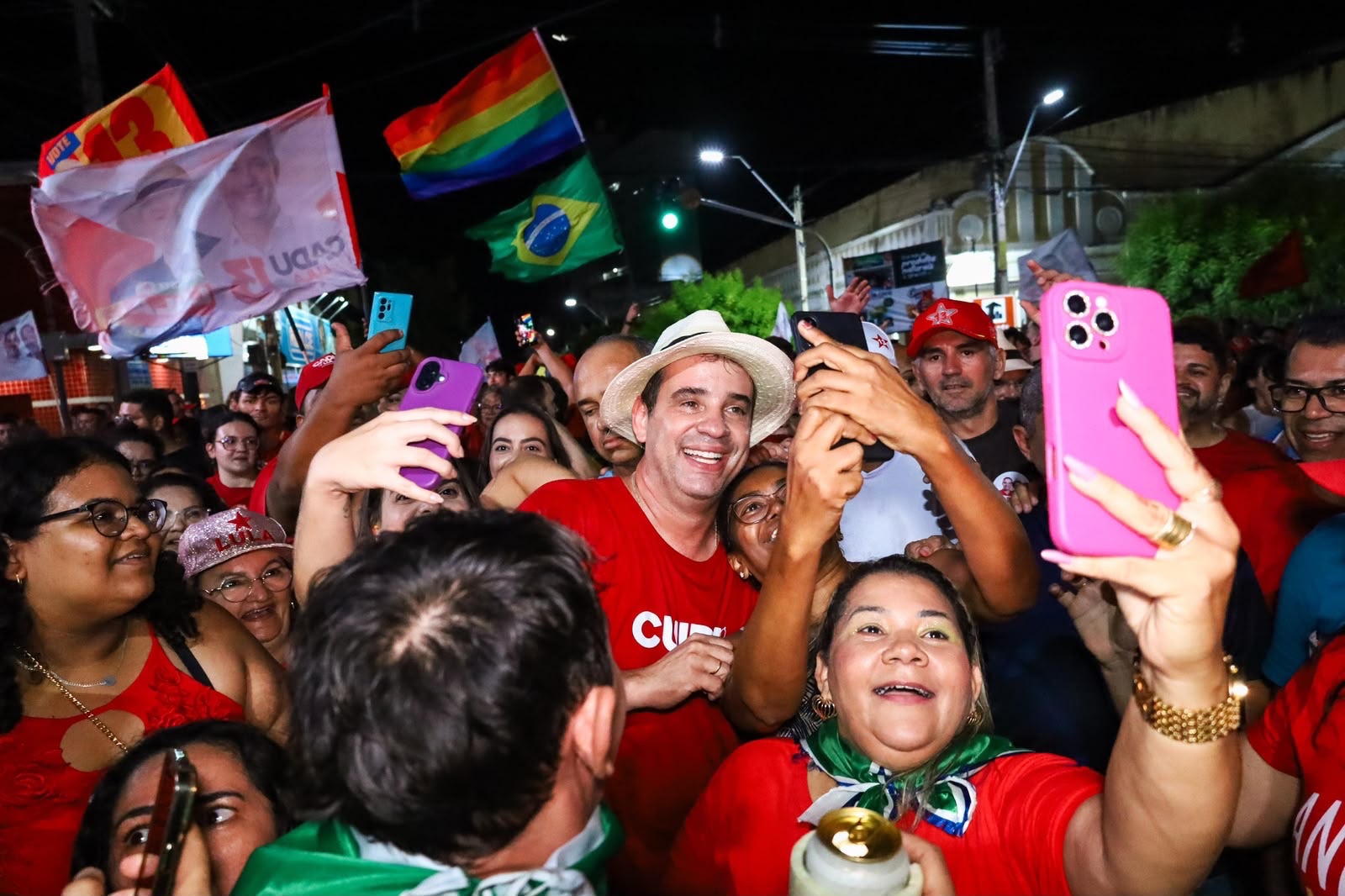 Cadu de Lula comanda piseiro histórico nas ruas de Caicó após intensa agenda no Seridó