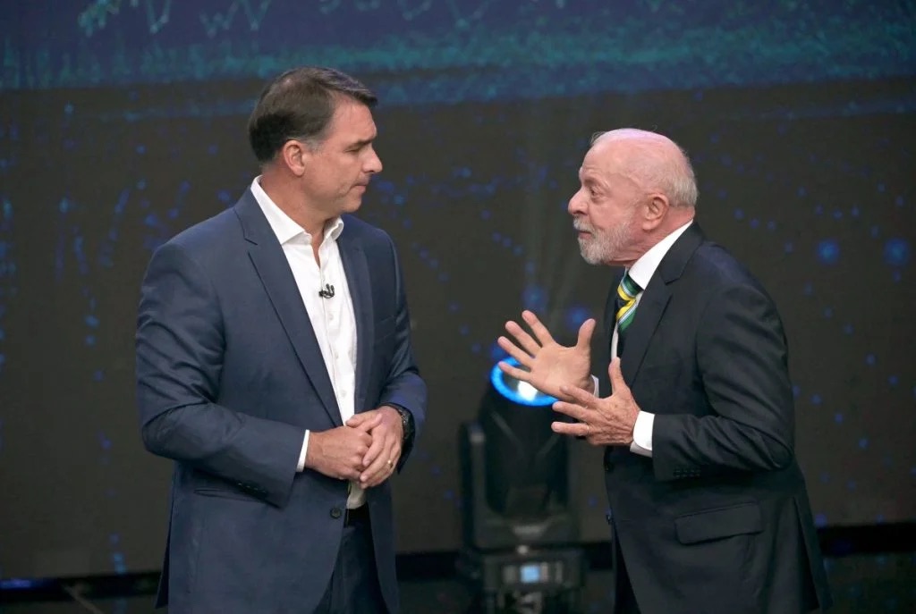 Campanha de Lula aciona TSE e pede cassação da chapa de Flávio Bolsonaro por suposto favorecimento da Meta