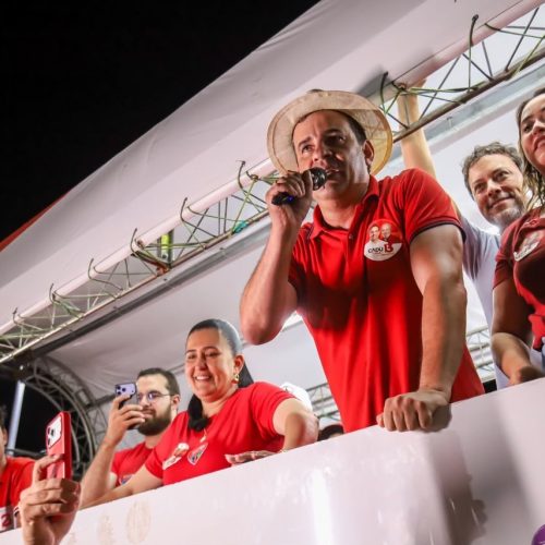 Com Cadu de Lula nos braços do povo, Caravana do Time que Cuida ganha força no Alto Oeste