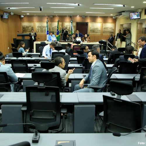 Câmara aprova leis para saúde mental e prevenção à violência digital