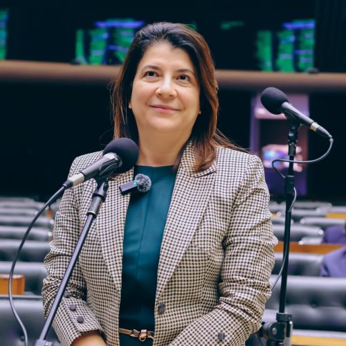Carla Dickson cresce em todas as regiões do Estado e consolida posição entre os principais nomes da direita para Câmara Federal no RN