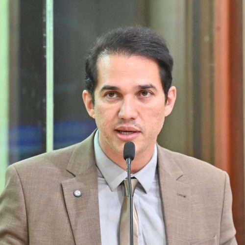 Kleber Rodrigues procura o DER e pede continuidade das obras no Agreste