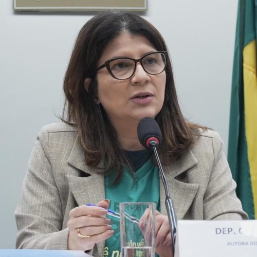Carla Dickson garante R$ 30 milhões para o autismo e famílias atípicas no RN em 2026