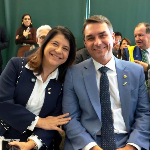 Com presença de Flávio Bolsonaro, deputada Carla Dickson instala oficialmente a Frente Parlamentar Brasil–Israel