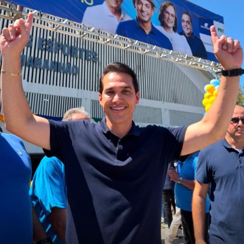 Kleber Rodrigues inicia campanha com adesivaço em cidades do RN