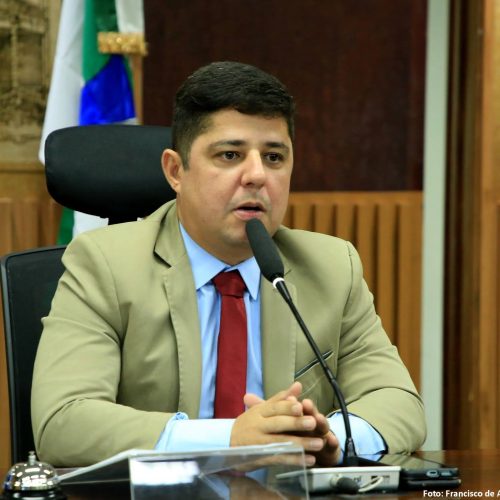 Sancionada lei de autoria de Daniel Santiago que garante acessibilidade digital para autistas em Natal