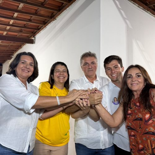 Carla Dickson intensifica caminha e fortalece apoios na região do Seridó