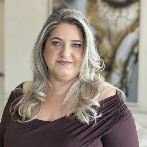 Blog do Moisés Araújo parabeniza a Assistente Social Fabiana Varela pelo seu aniversário