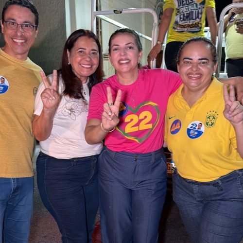 Nina Souza participa de carreata pelas ruas de Monte Alegre em apoio a Flávio Bolsonaro