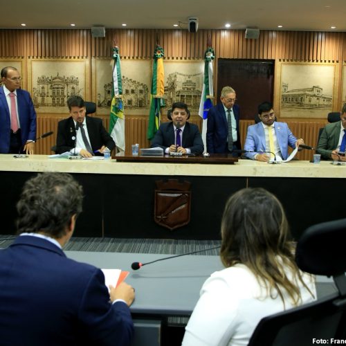 Câmara aprova “Cartão Recomeçar” para mulheres vítimas de violência doméstica