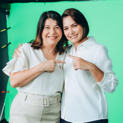 Candidata de Michelle no RN: Michelle Bolsonaro grava programa eleitoral pedindo voto para Carla Dickson