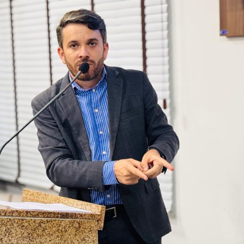 Recapeamento da Rua Alexandre Câmara; Fernando Guilherme busca parceria com o DER