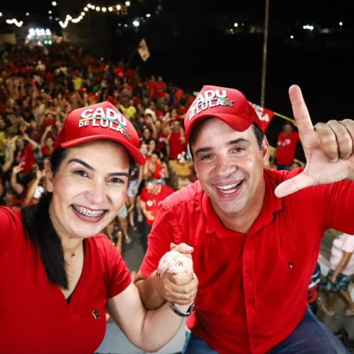 Cadu de Lula reúne multidão em piseiro na cidade de Santa Cruz