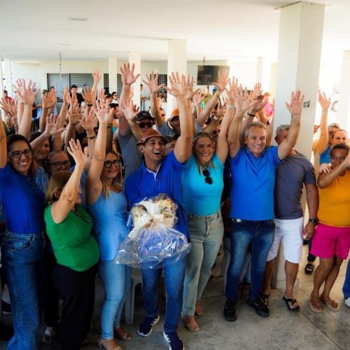 Allyson reúne lideranças de sete municípios em agenda pelo Alto Oeste