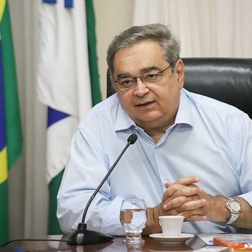 Álvaro Dias pausa agenda para check-up e cirurgia oftalmológica antes do início da campanha