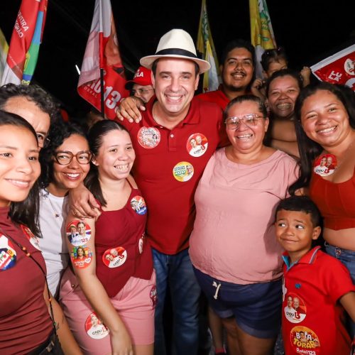 Multidão toma as ruas de Vera Cruz para acompanhar e declarar apoio a Cadu de Lula