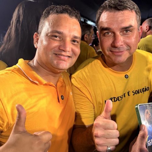 Nome de Flávio Bolsonaro no Vale do Açu, Pedro Filho ganha projeção em ato do PL no RN