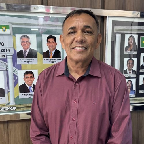 Aniversariante do Dia: Enfermeiro Ailton Gomes