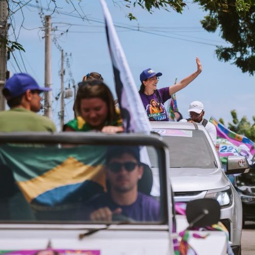 Camila mostra força com grande carreata pela Zona Norte de Natal