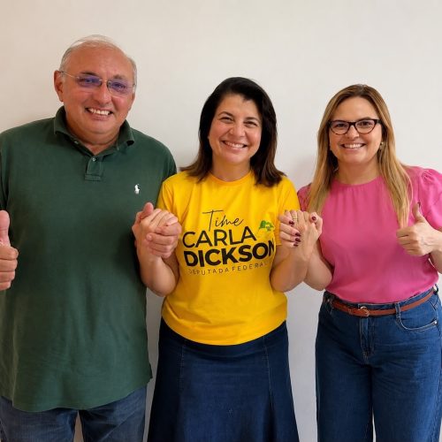 Carla Dickson recebe apoio do ex-prefeito Chilon Batista e da vereadora Jéssica Clemente em Timbaúba dos Batistas