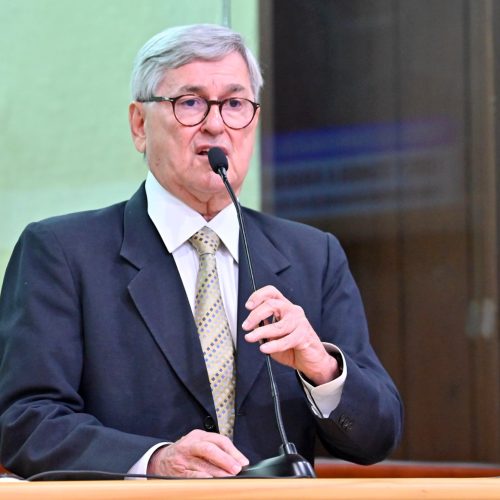 Tomba Farias se solidariza com familiares do médico Saul Oliveira e Costa e apresenta projeto que cria mecanismos de apoio psicológico para profissionais de saúde